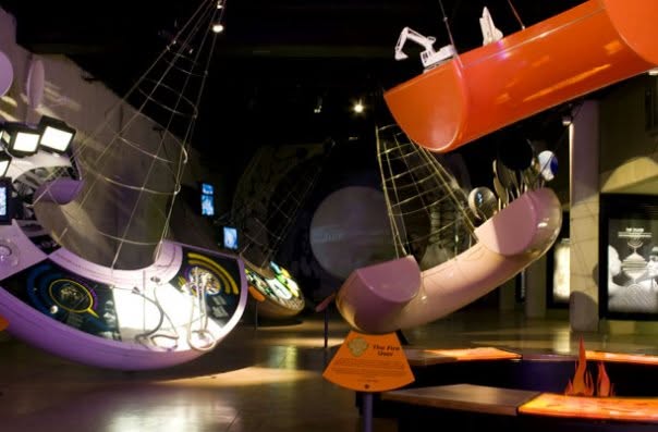 Maropeng — 'The First Ones' suspended sculpture exhibition gallery